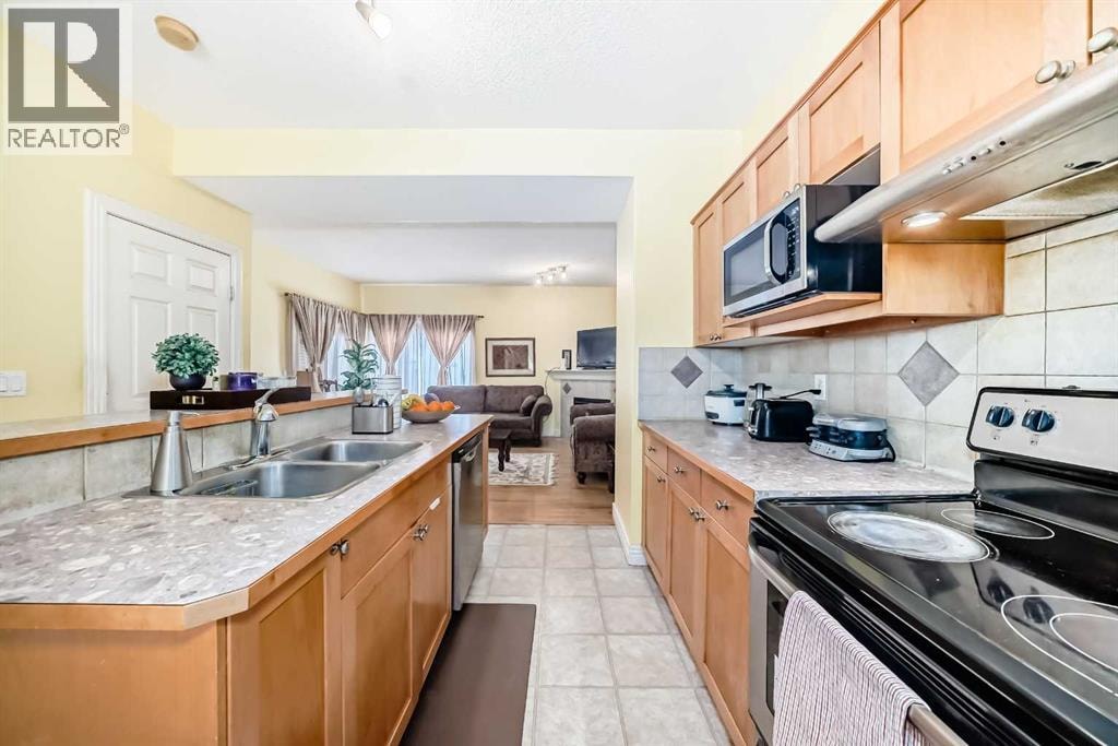 187 Bridlewood View SW — photo 9