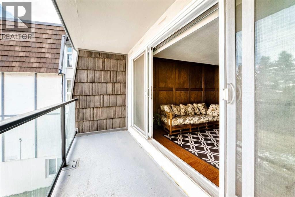 201, 512 Cedar Crescent SW — photo 27