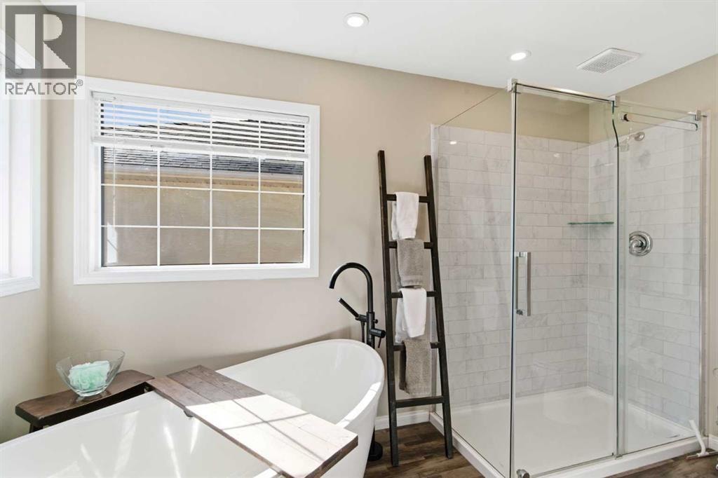 30 Mt Yamnuska Court SE — photo 17