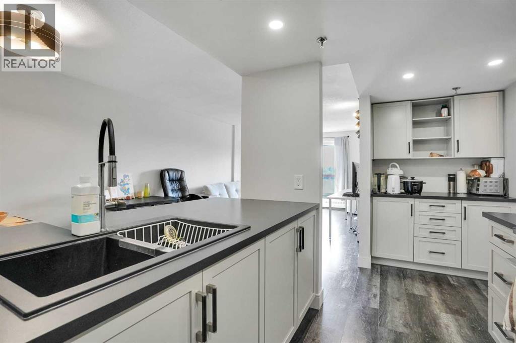 603, 2011 University Drive NW — photo 12