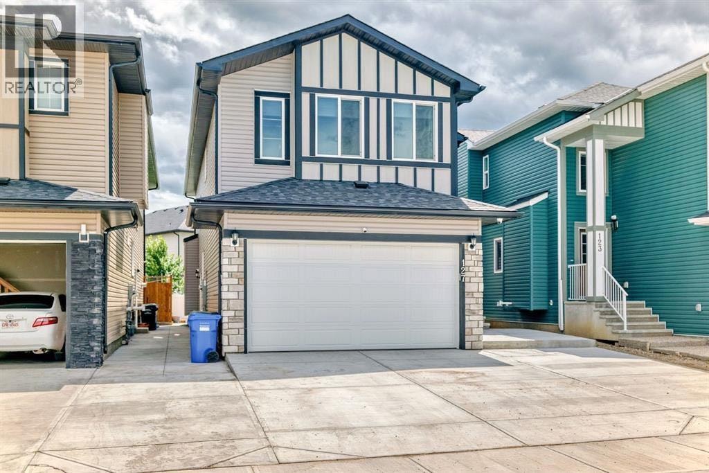 127 Saddlecrest Grove NE