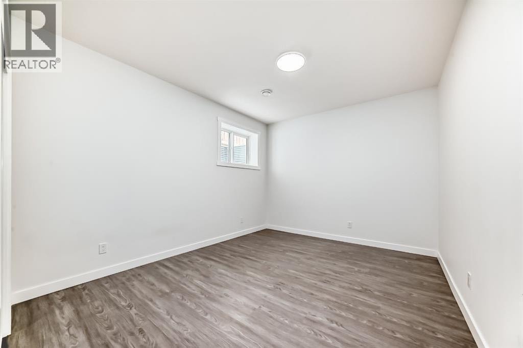 127 Saddlecrest Grove NE — photo 42