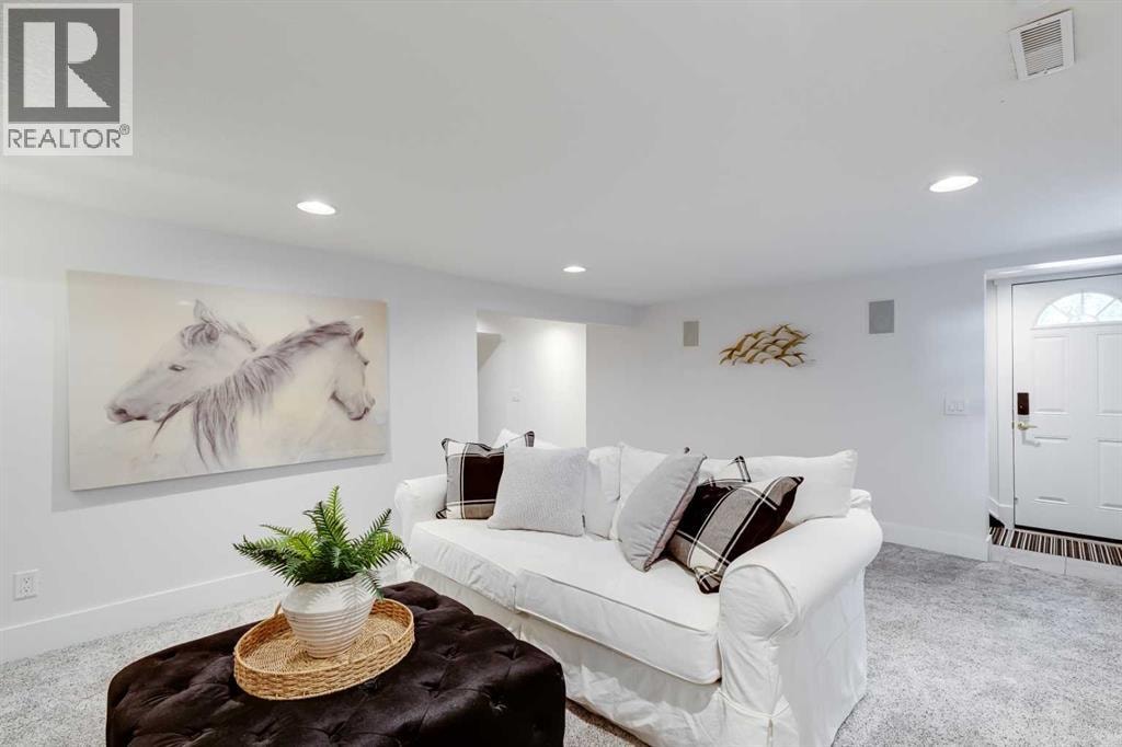 628 Elbow Drive SW — photo 35