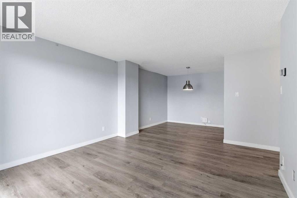 806, 924 14 Avenue SW — photo 17