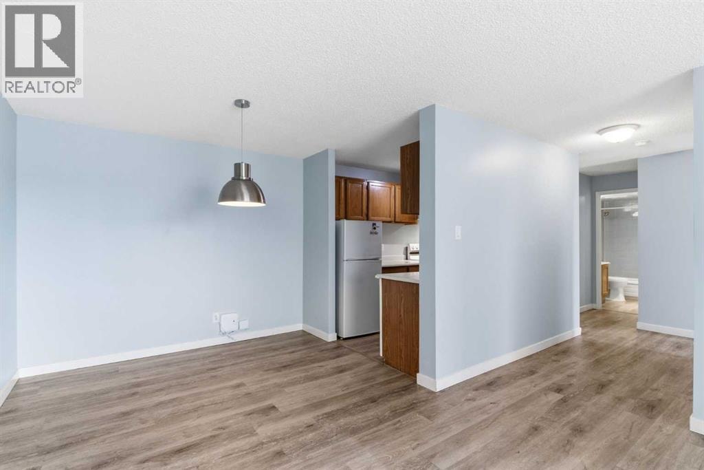 806, 924 14 Avenue SW — photo 12
