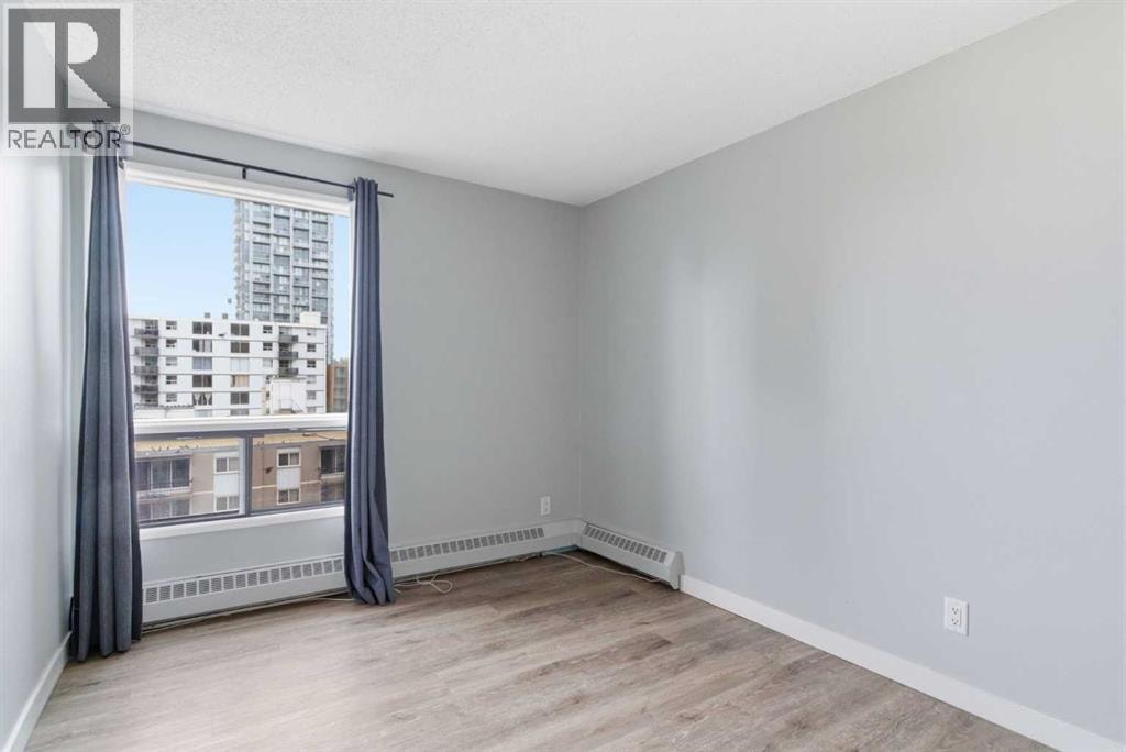 806, 924 14 Avenue SW — photo 24