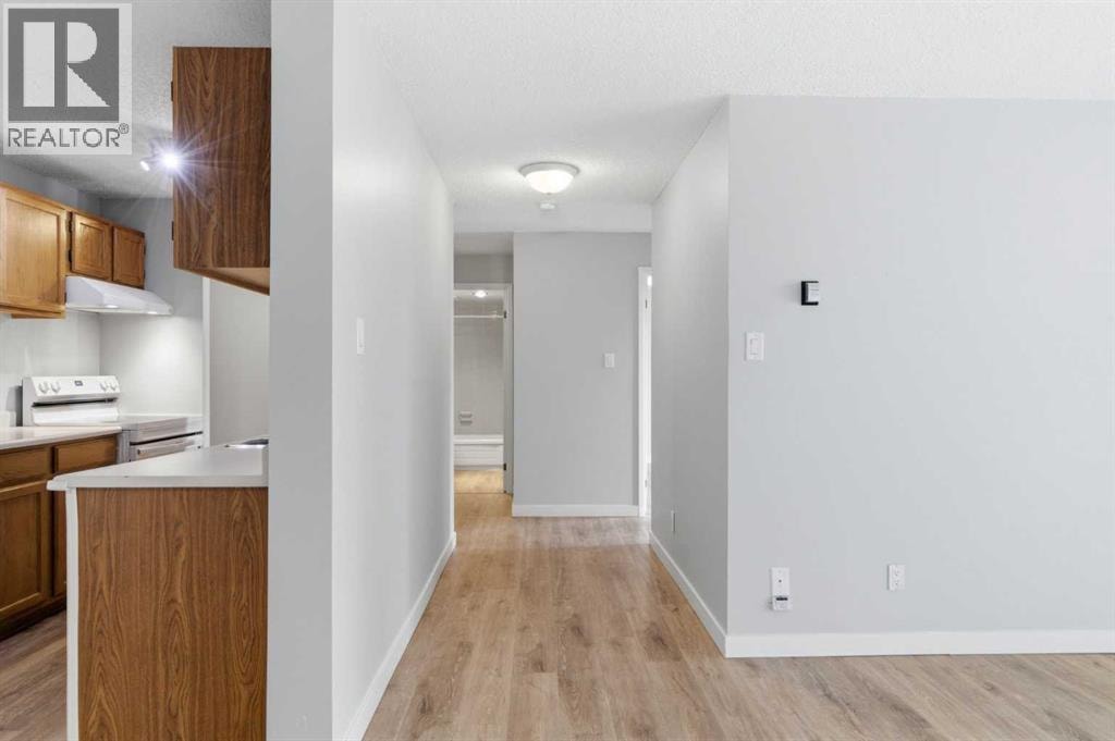 806, 924 14 Avenue SW — photo 23