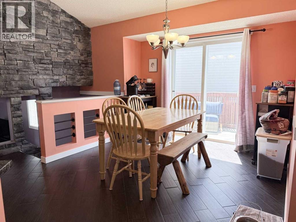 138 Bridleridge Way SW — photo 4