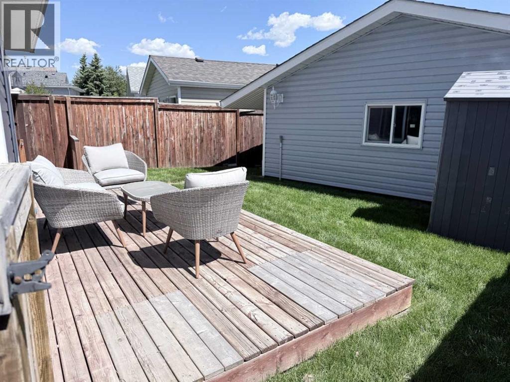 138 Bridleridge Way SW — photo 28