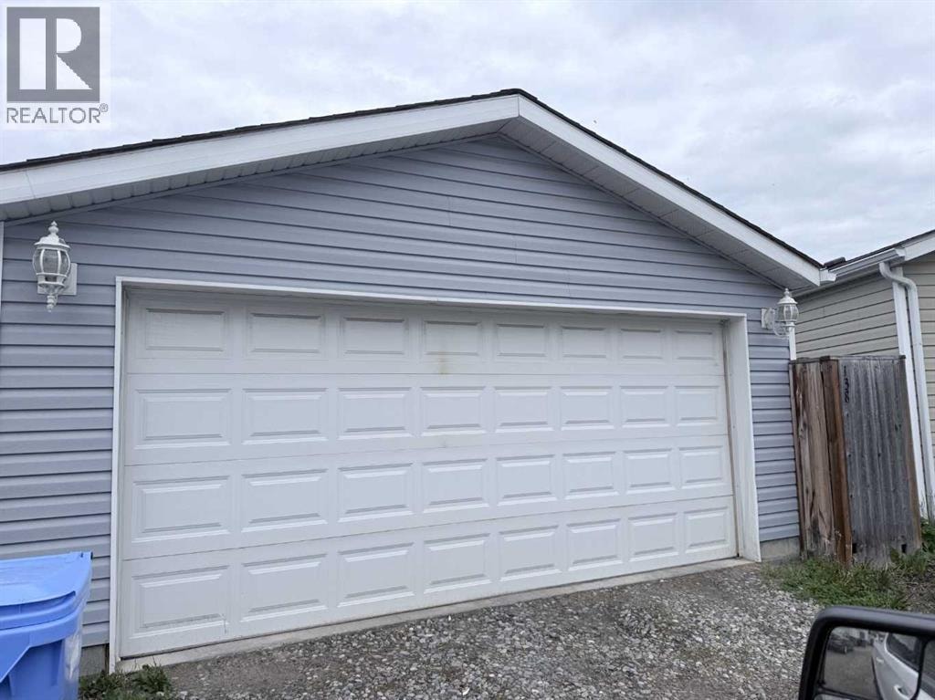 138 Bridleridge Way SW — photo 31