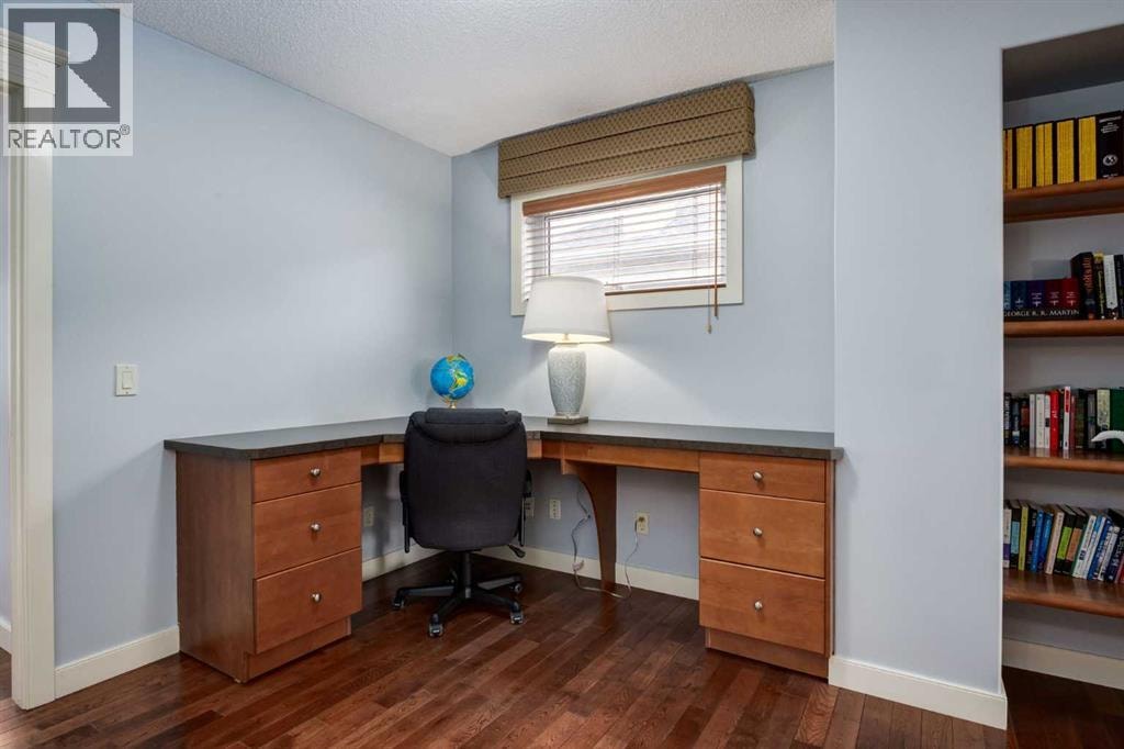 77 Royal Highland Road NW — photo 31