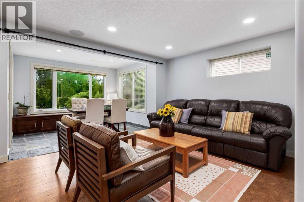 77 Royal Highland Road NW — photo 36