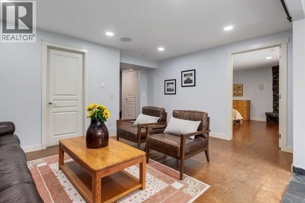 77 Royal Highland Road NW — photo 39
