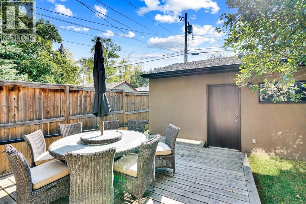235 11 Avenue NE — photo 33