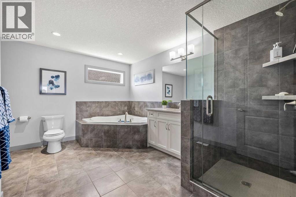 229 Stonemere Bay — photo 34