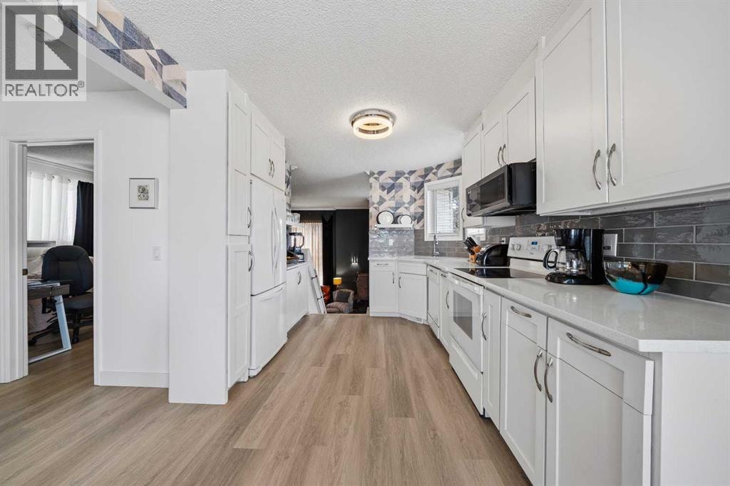 119 Applemont Close SE — photo 10