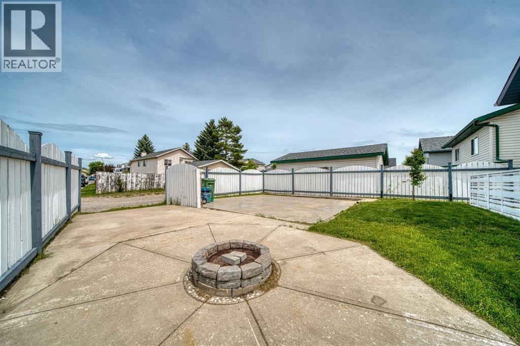 119 Applemont Close SE — photo 40