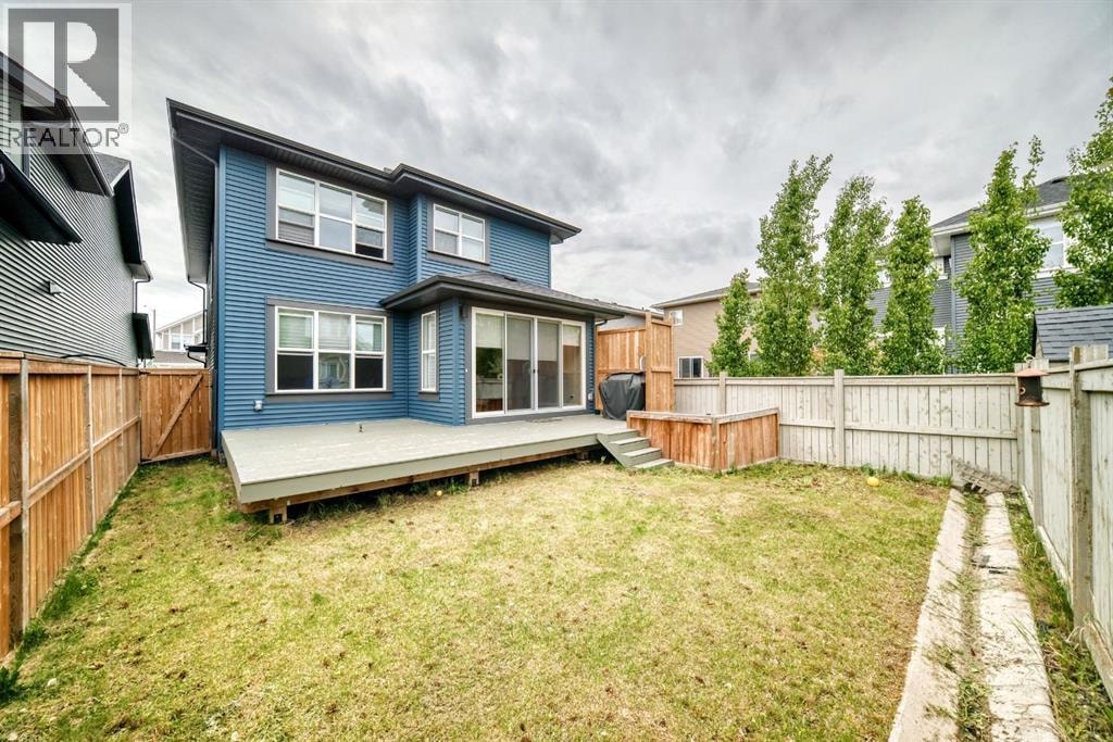 259 Kingfisher Crescent SE — photo 42