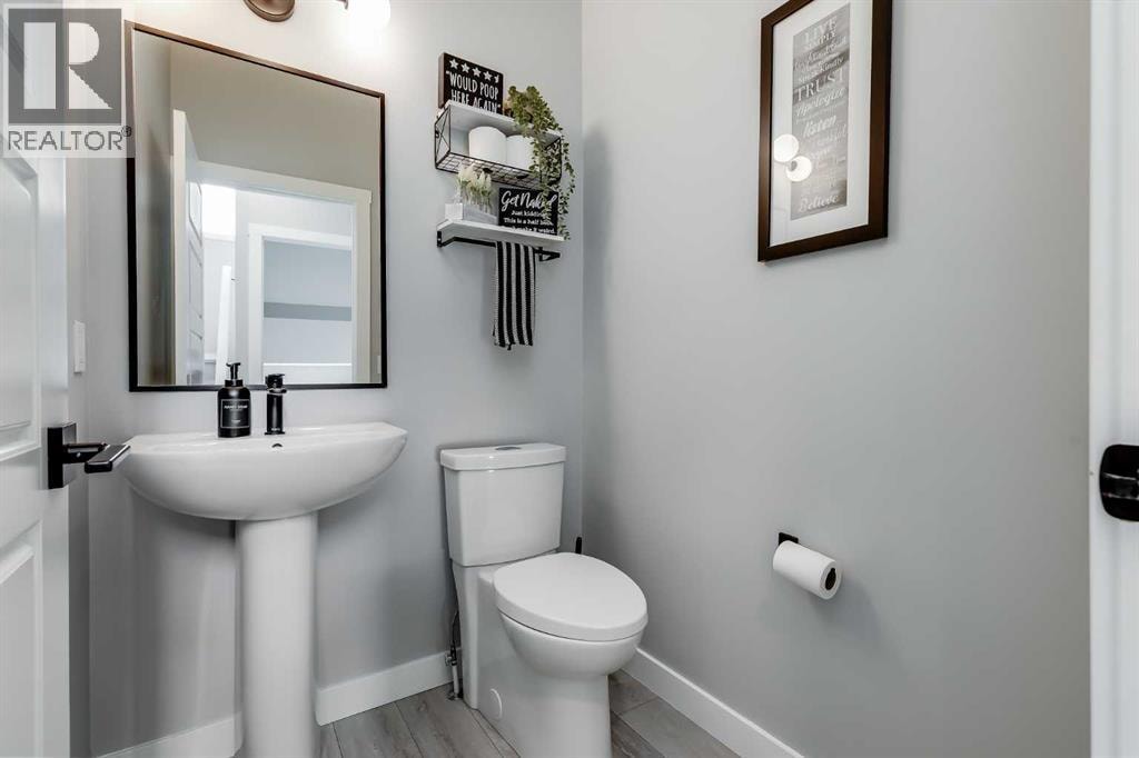 228 Hillcrest Road SW — photo 14