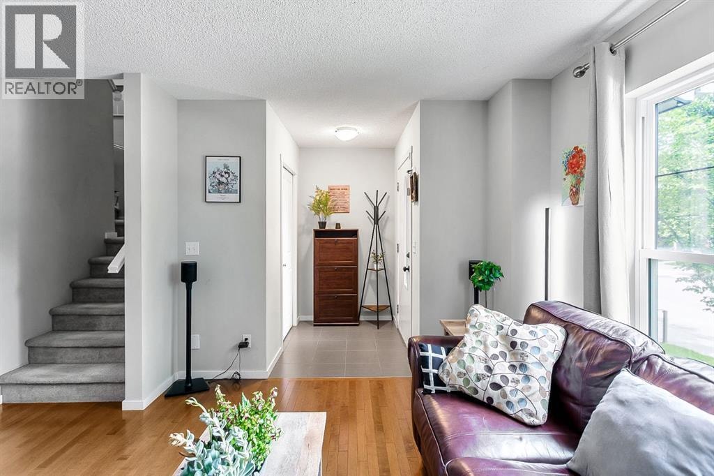111 Walden Drive SE — photo 5