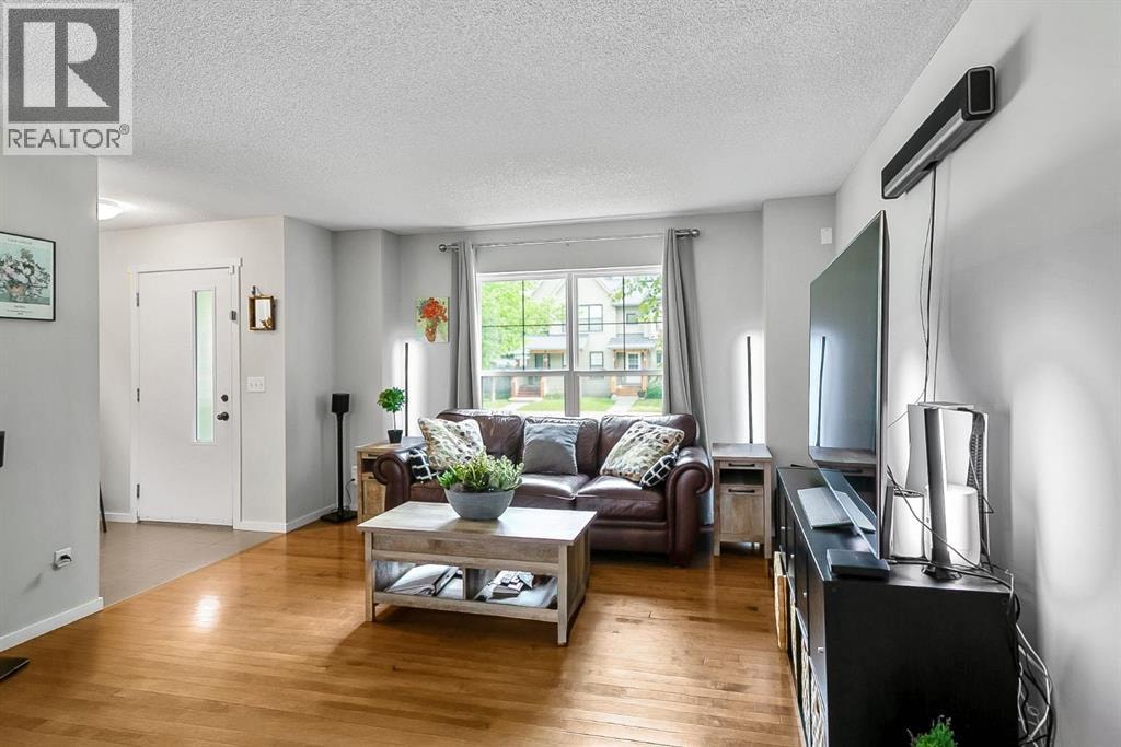 111 Walden Drive SE — photo 4