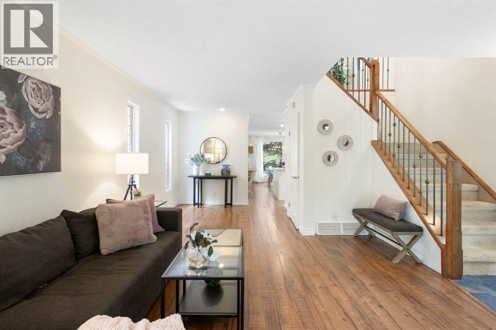 230 11 Avenue NE — photo 10