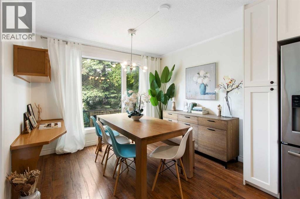 230 11 Avenue NE — photo 20