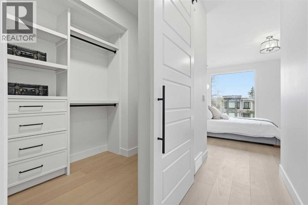 2521 19A Street SW — photo 17