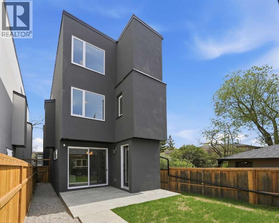 2521 19A Street SW — photo 46