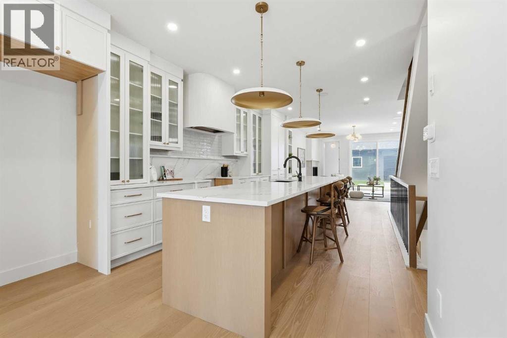 2521 19A Street SW — photo 5