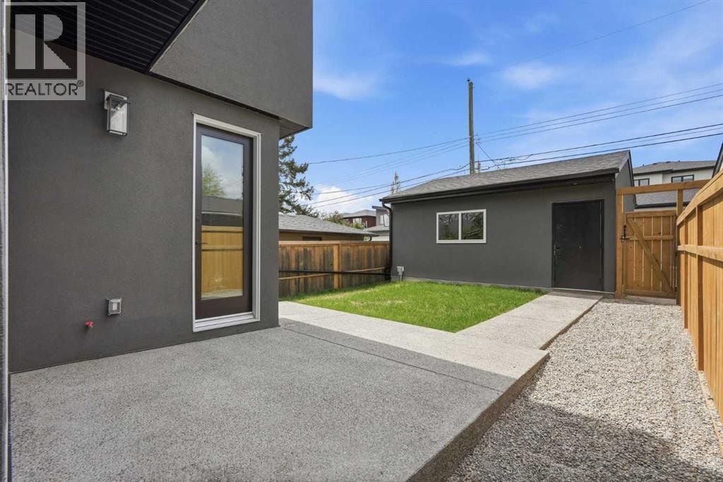 2521 19A Street SW — photo 44