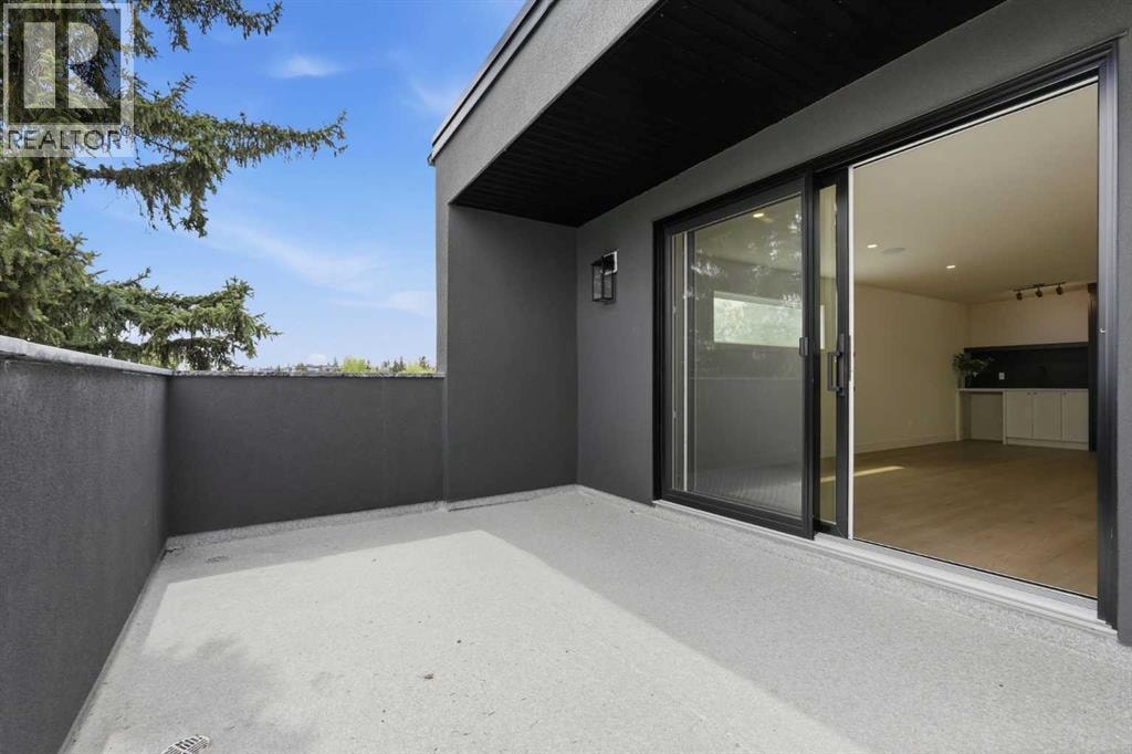 2521 19A Street SW — photo 32