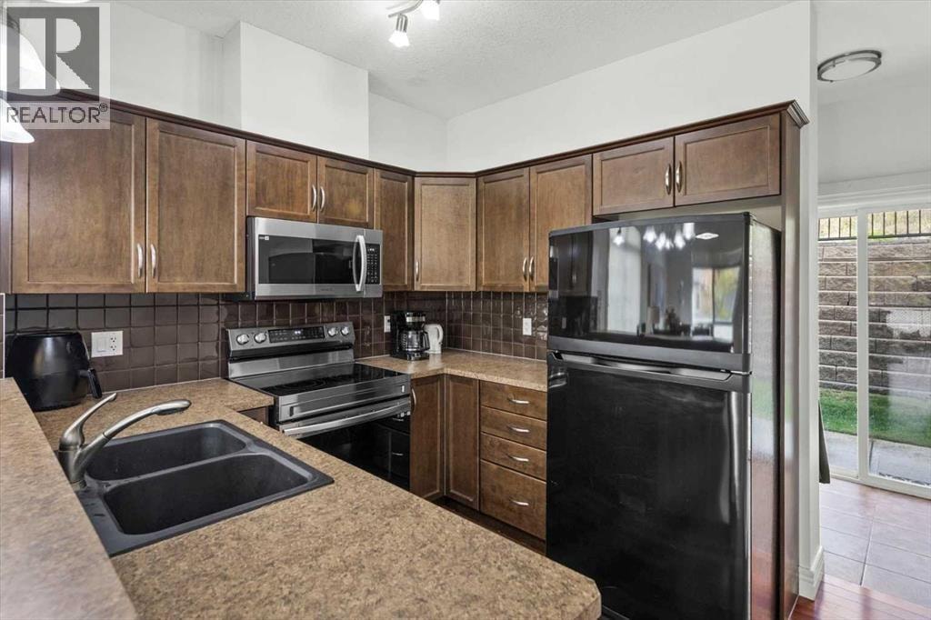 1, 164 Rockyledge View NW — photo 9
