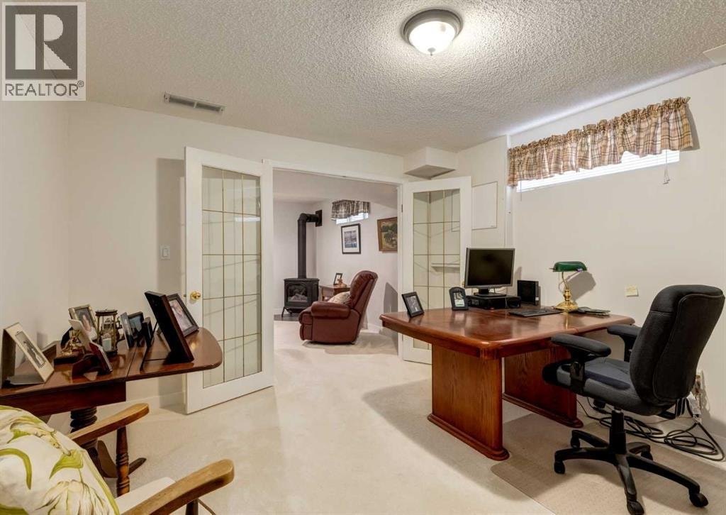 83 Gleneagles Close — photo 35