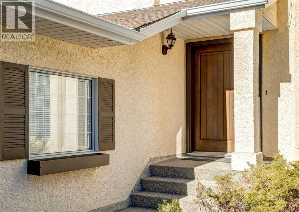 83 Gleneagles Close — photo 2