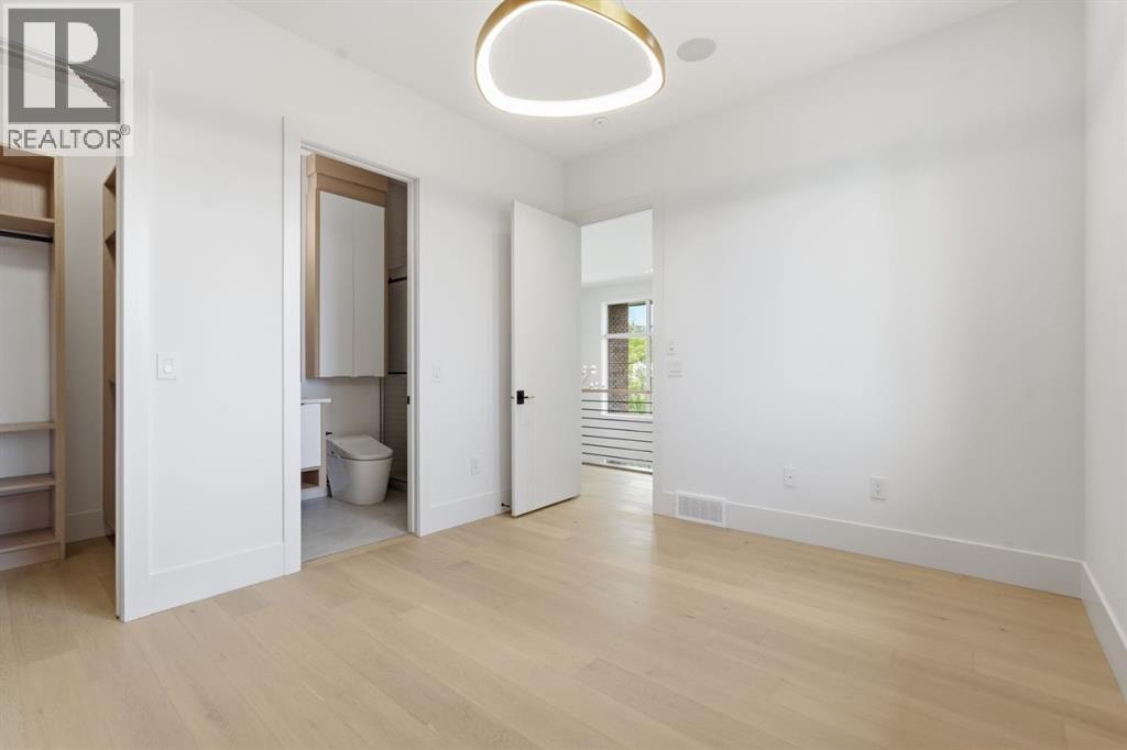 2613 6 Avenue NW — photo 35