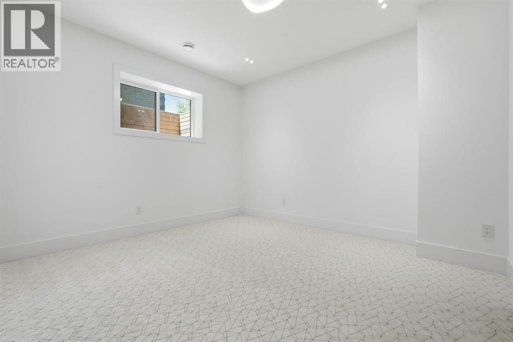 2613 6 Avenue NW — photo 42
