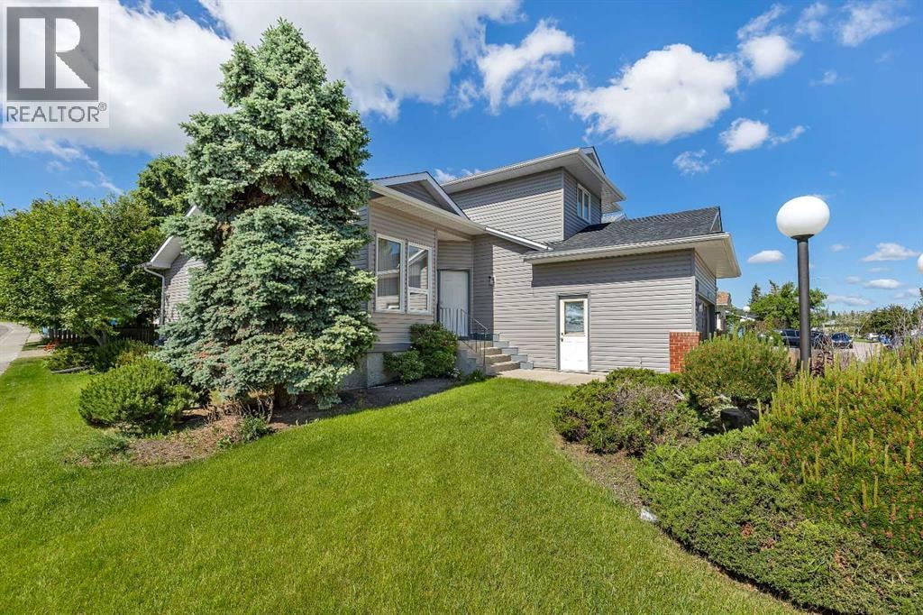 83 Sanderling Road NW — photo 5
