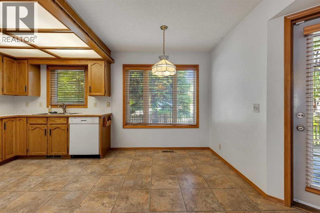 83 Sanderling Road NW — photo 13