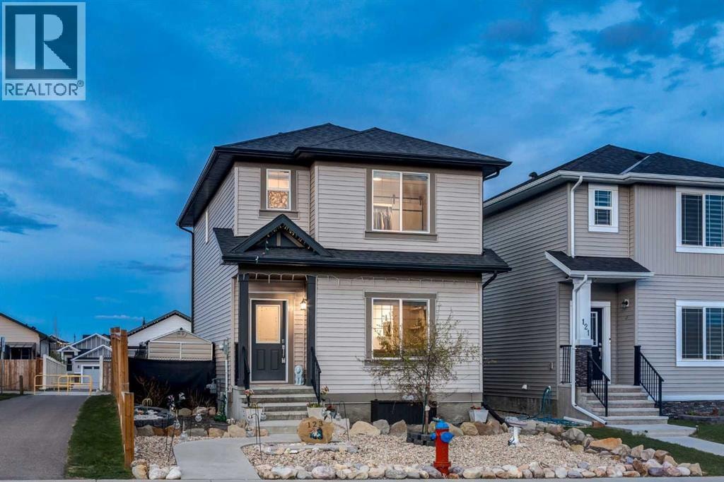 123 DRAKE LANDING Loop — photo 1