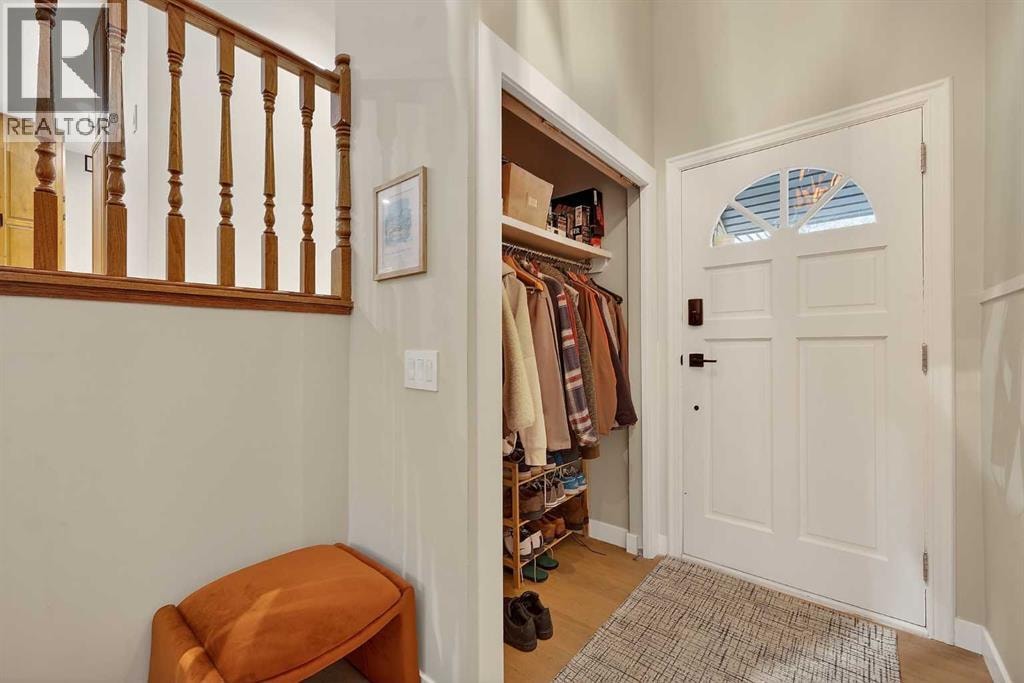4, 448 Strathcona Drive SW — photo 3