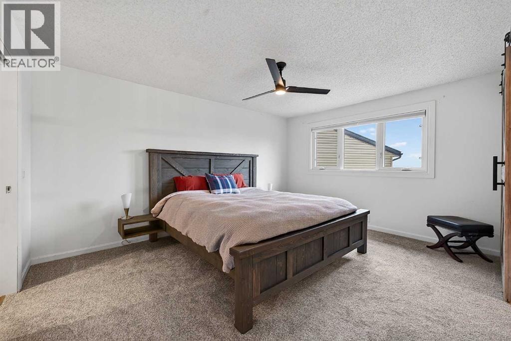 4, 448 Strathcona Drive SW — photo 30