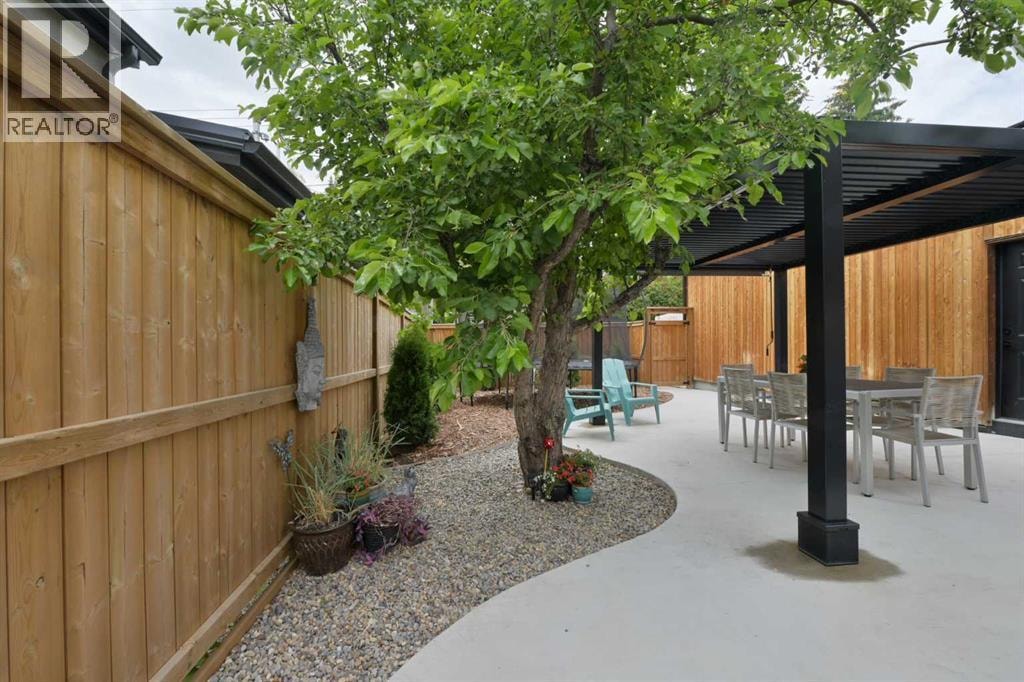 3111 Leduc Crescent SW — photo 40