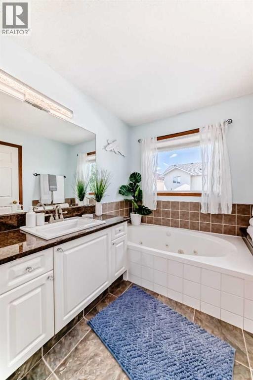 263 Coral Keys Drive NE — photo 30