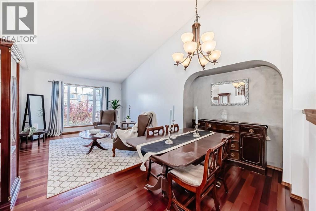 263 Coral Keys Drive NE — photo 9