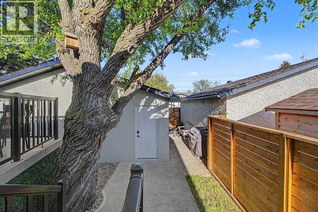 12108 Lake Waterton Way SE — photo 36