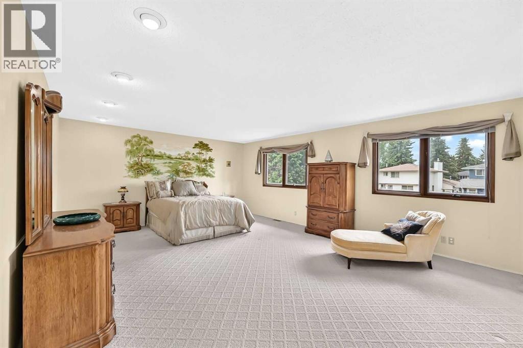 3407 50 Street NW — photo 24