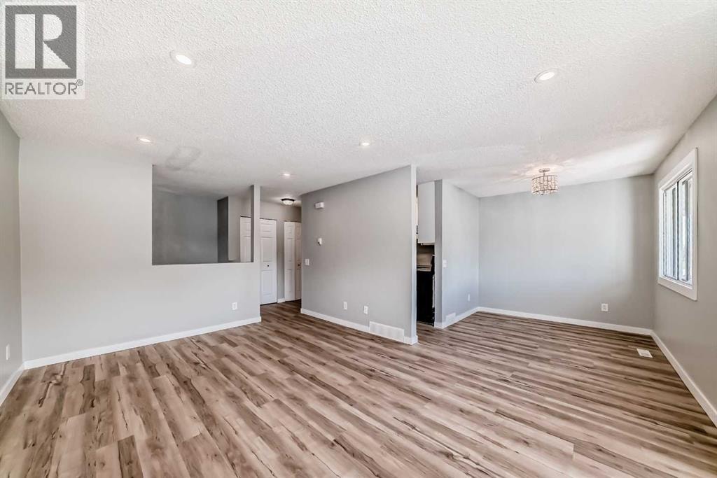 F, 903 44 Street SE — photo 6