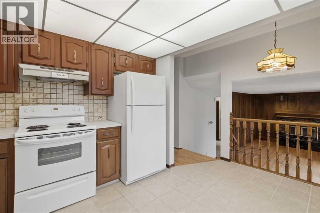 27 Woodgreen Place SW — photo 13