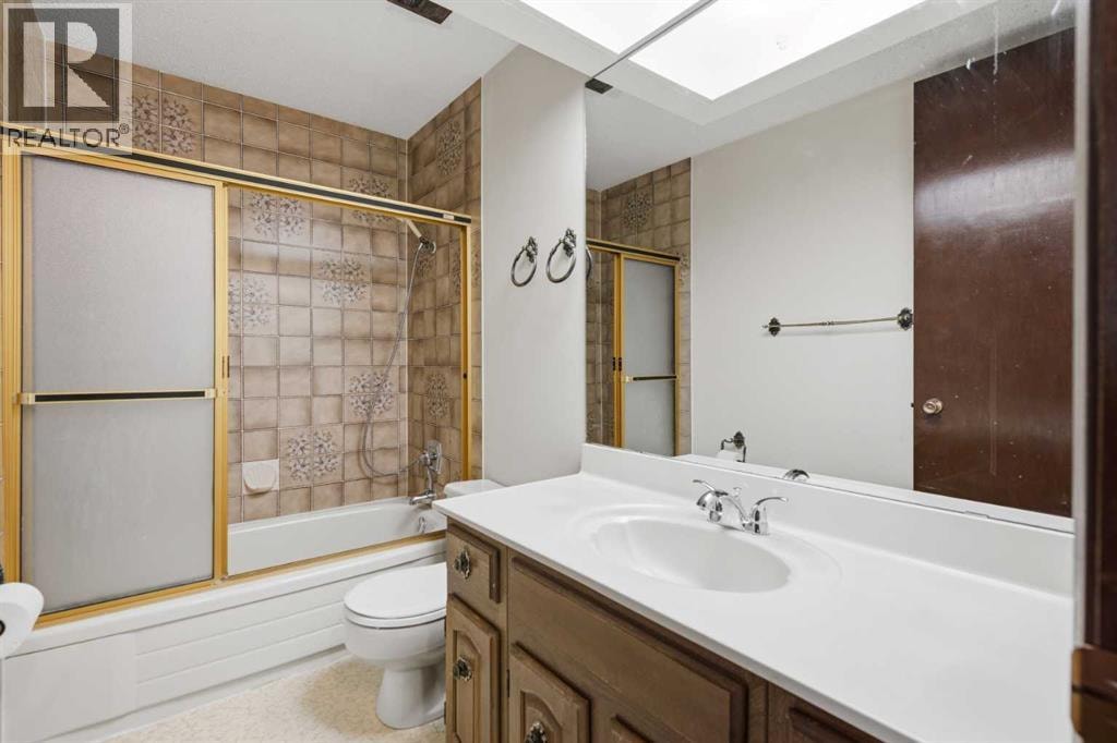 27 Woodgreen Place SW — photo 22